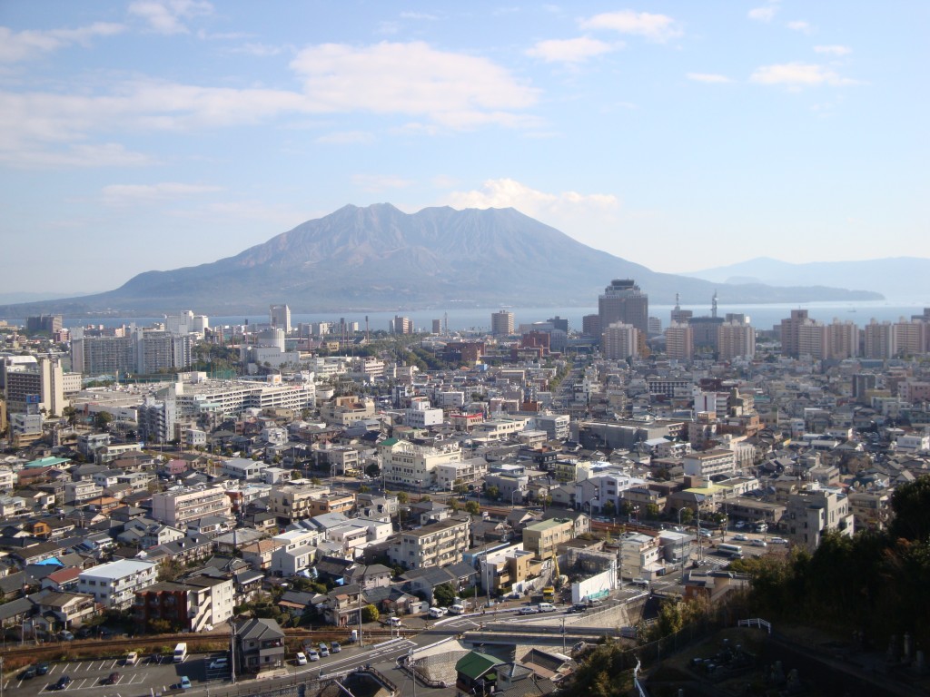 2009年１月、鹿児島市紫原、旧鹿児島女子短大から見た桜島