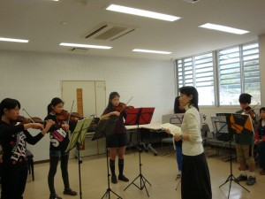バッハ2つのバイオリンのための協奏曲練習中