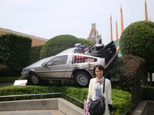 Ｂack　ｔｏ　ｔｈｅ　Ｆｕｔｕｒｅ　撮影に使われた車の前で・・・