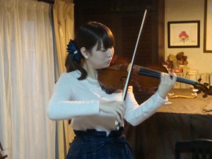 透明感のある音でﾓｰﾂｧﾙﾄを弾いてくれました。